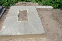 бетонный цоколь на могилу